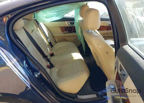 2012 Jaguar Xf из США, поврежденный, VIN SAJWA0FBXCLS46641